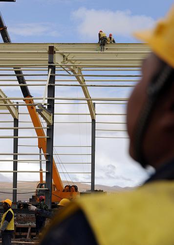 青藏鐵路那曲物流中心工程建設完成70% 高原物流樞紐新突破